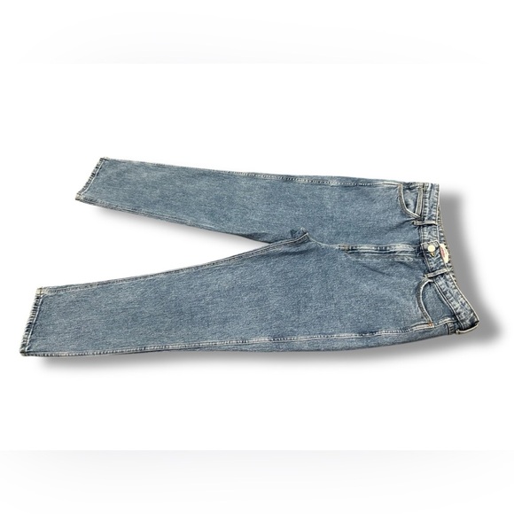 Wrangler Blue High-Rise Mom Denim Style - Picture 9 of 12